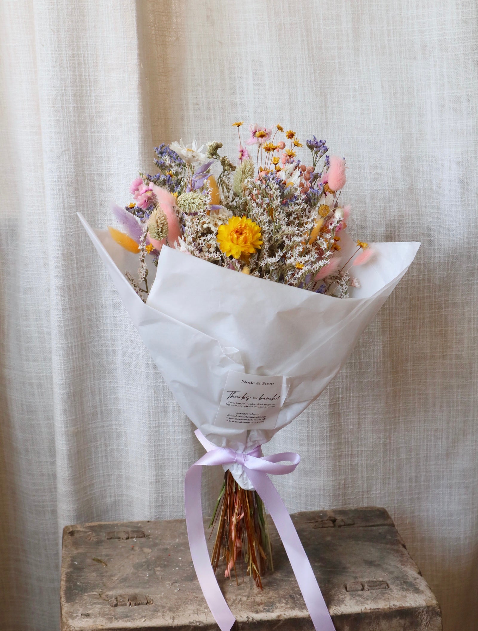 Lila Pastel Dried Flower Bouquet