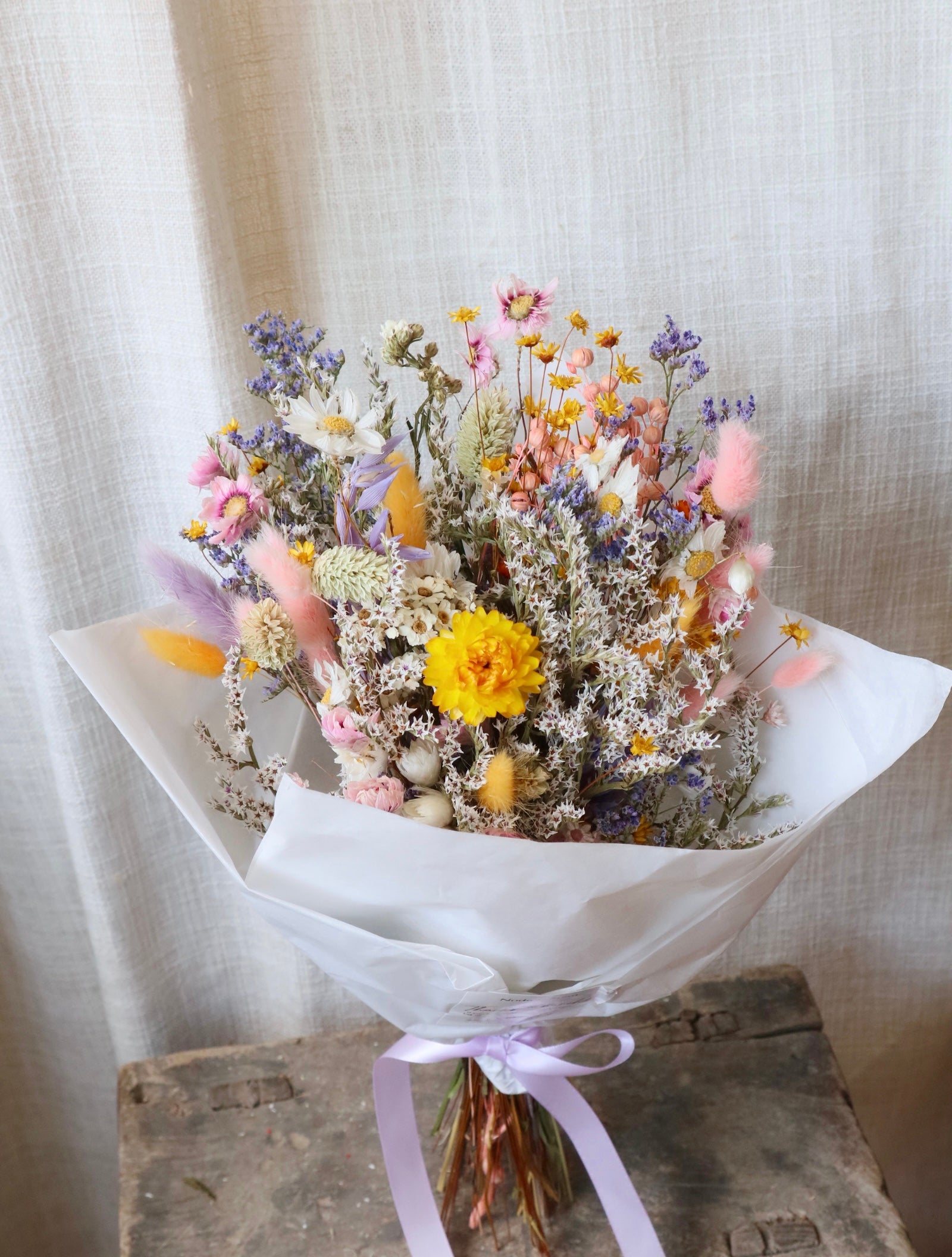 Lila Pastel Dried Flower Bouquet