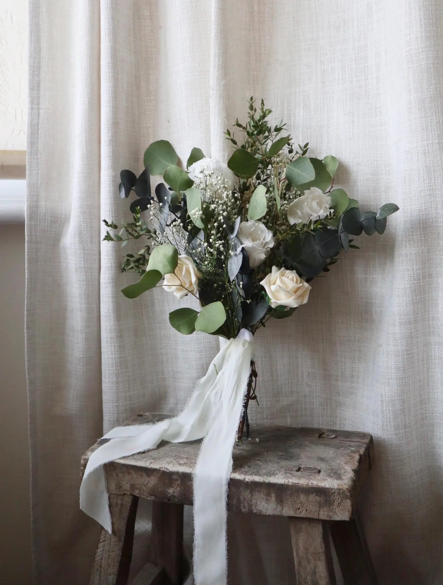 Lumi | White & Green Bridal Bouquet