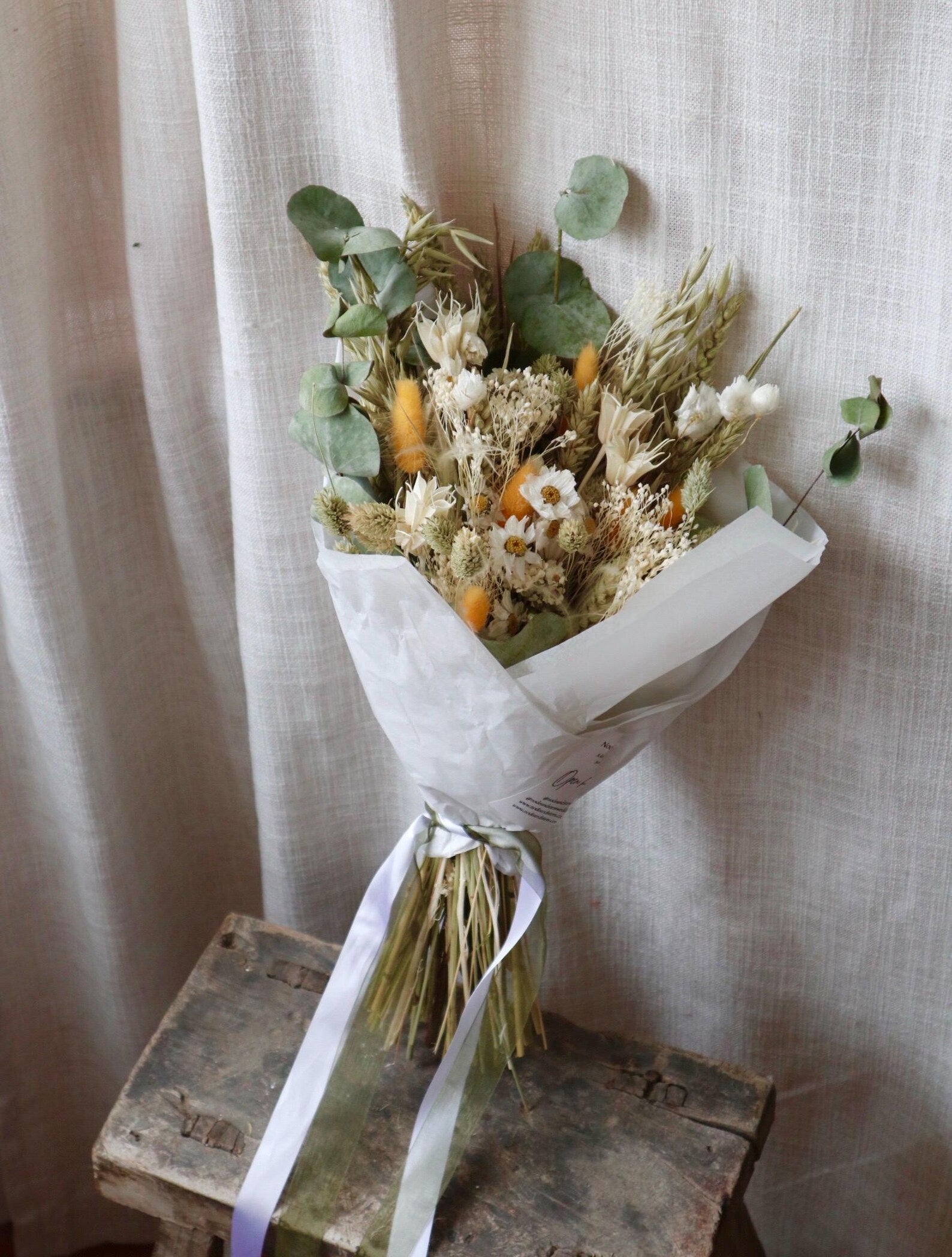 Siora Spring Dried Flower Bouquet