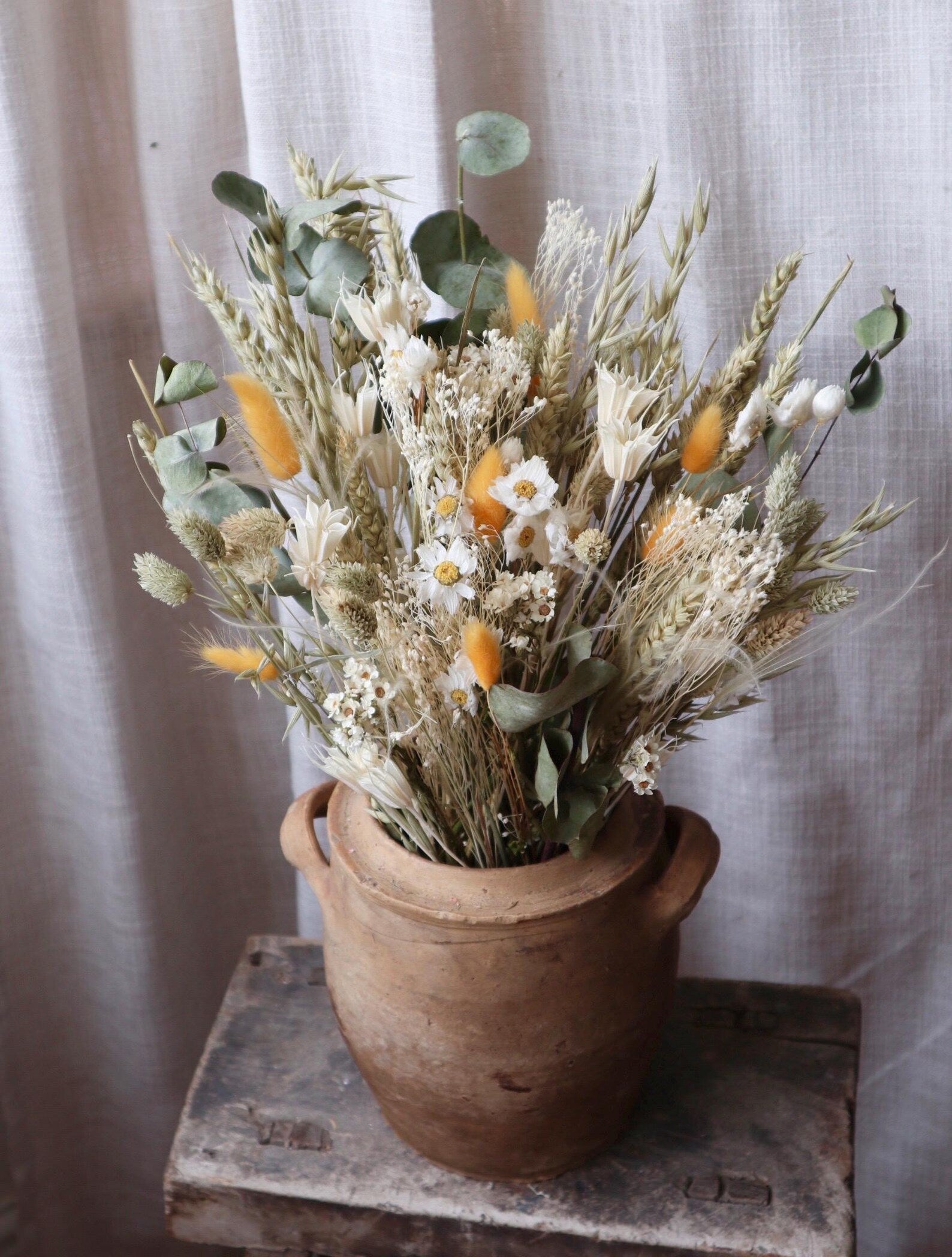 Siora Spring Dried Flower Bouquet