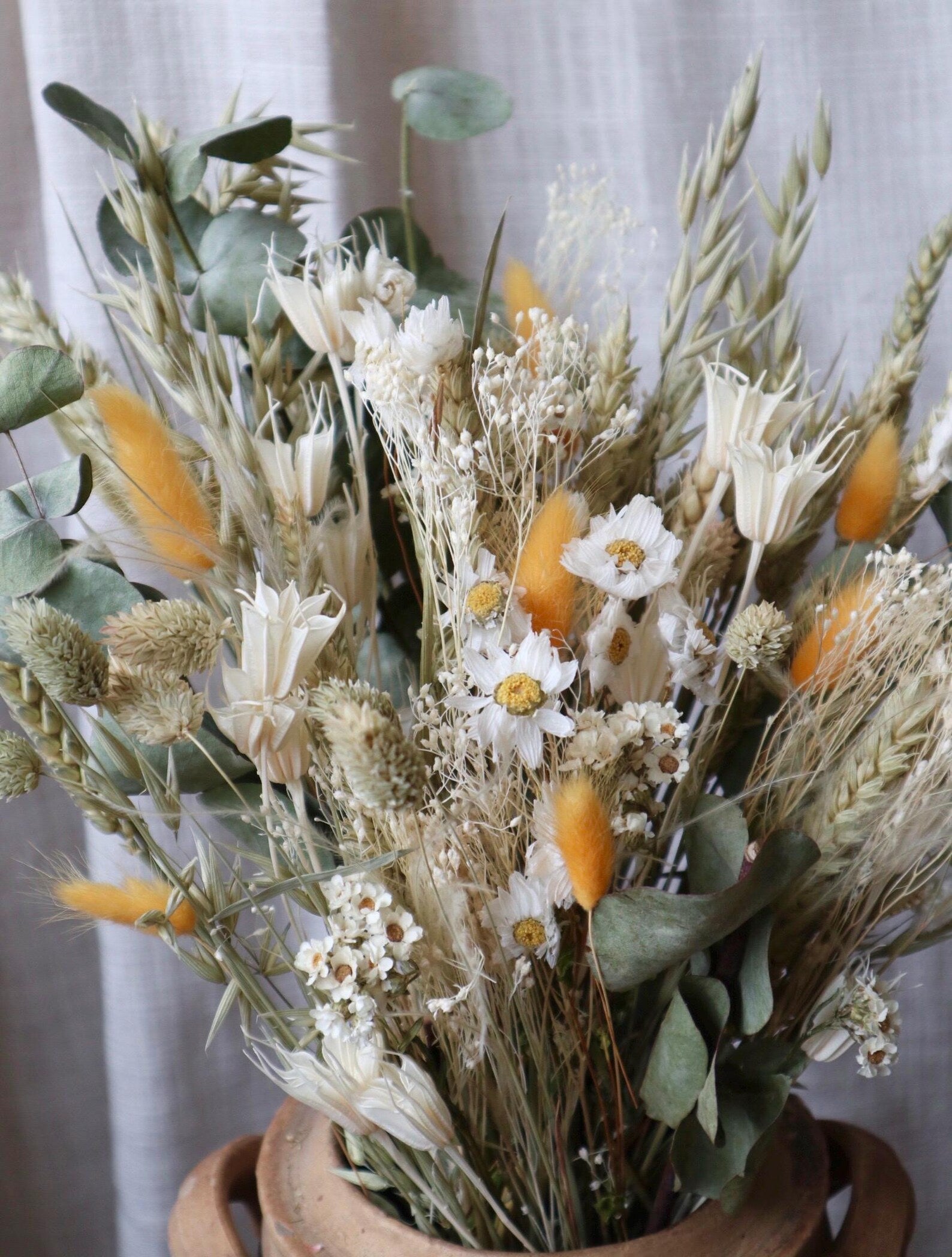 Siora Spring Dried Flower Bouquet