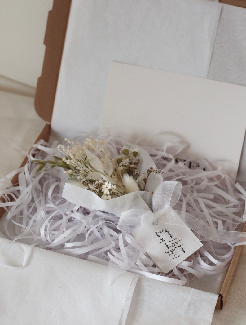 Mini Bridesmaid Proposal Bouquets