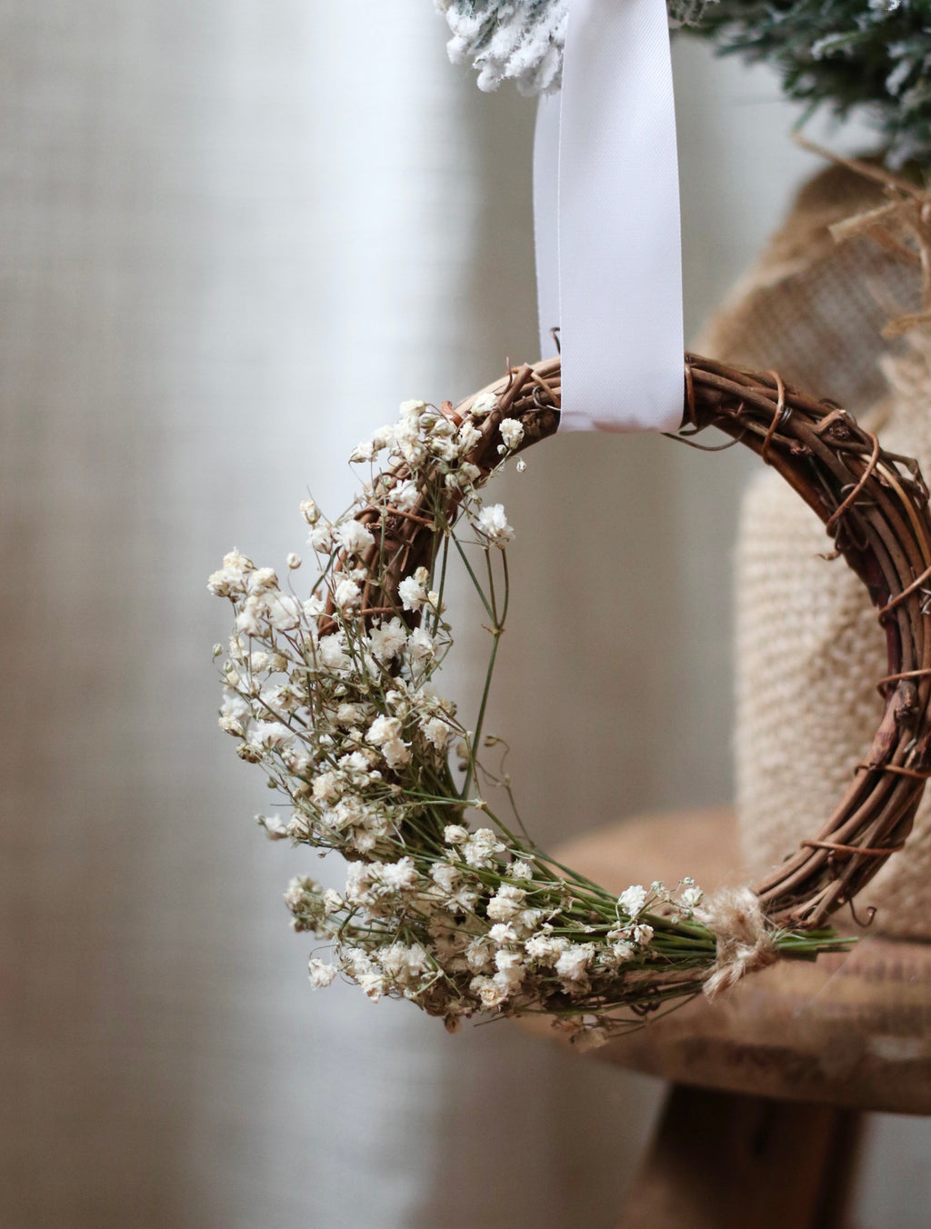 Mini Gypsophila Wreath