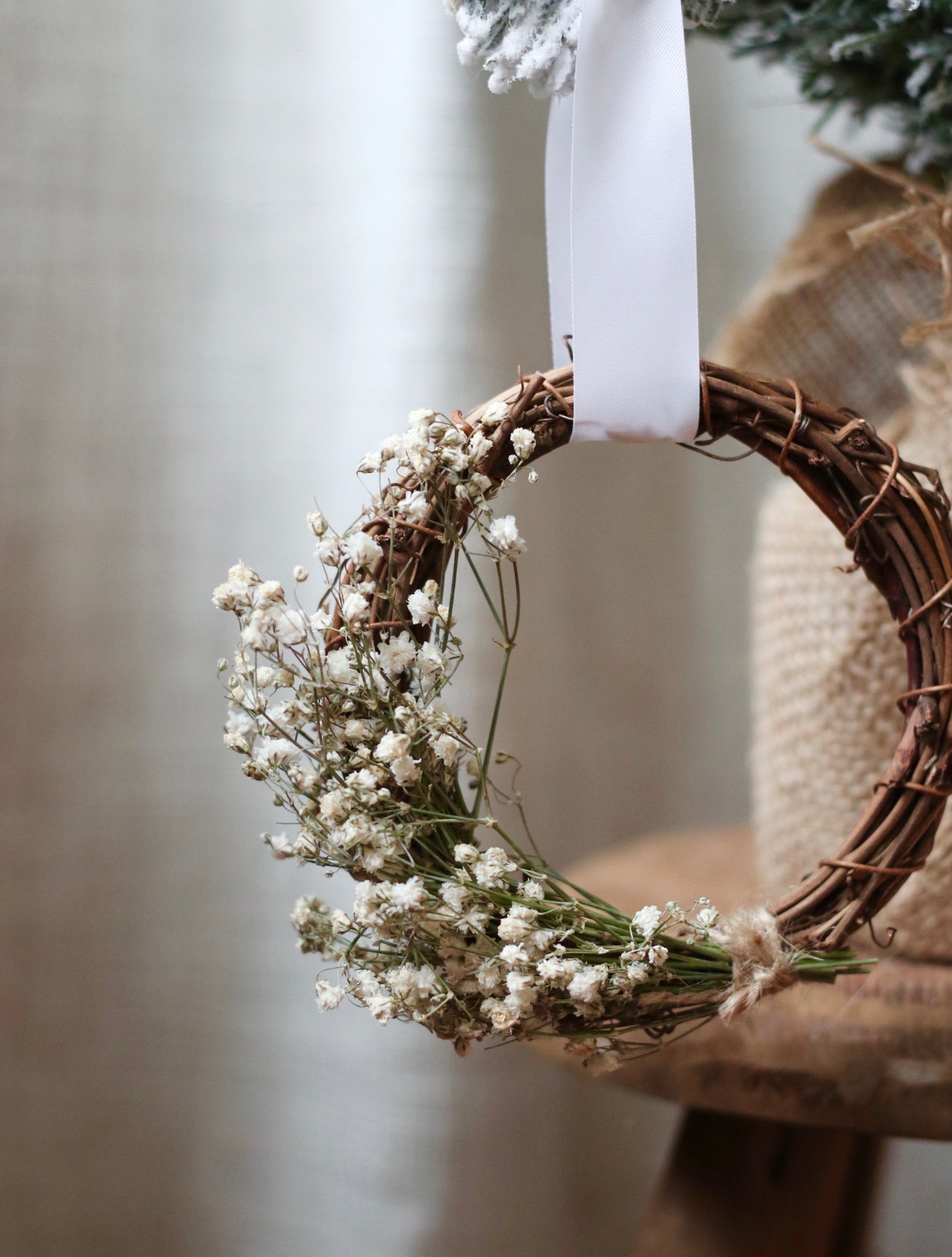 Mini Gypsophila Wreath