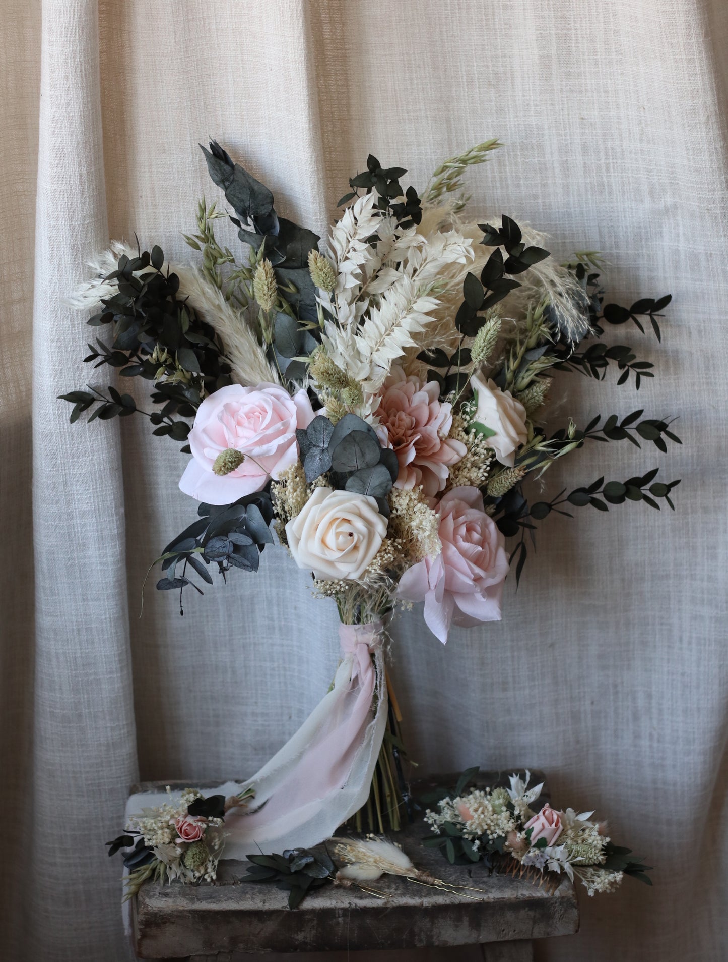 Chloe Dried Flower Comb
