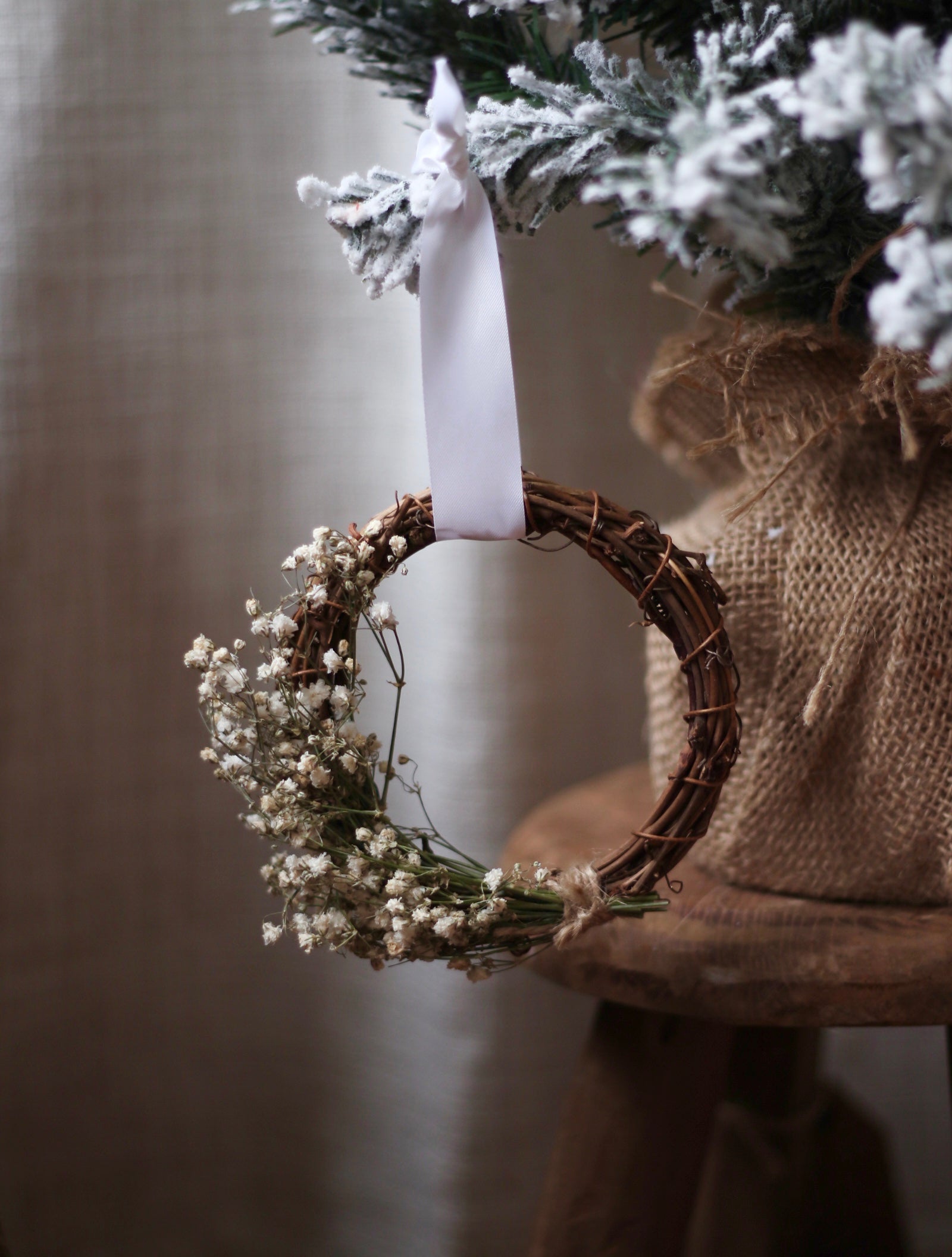 Mini Gypsophila Wreath