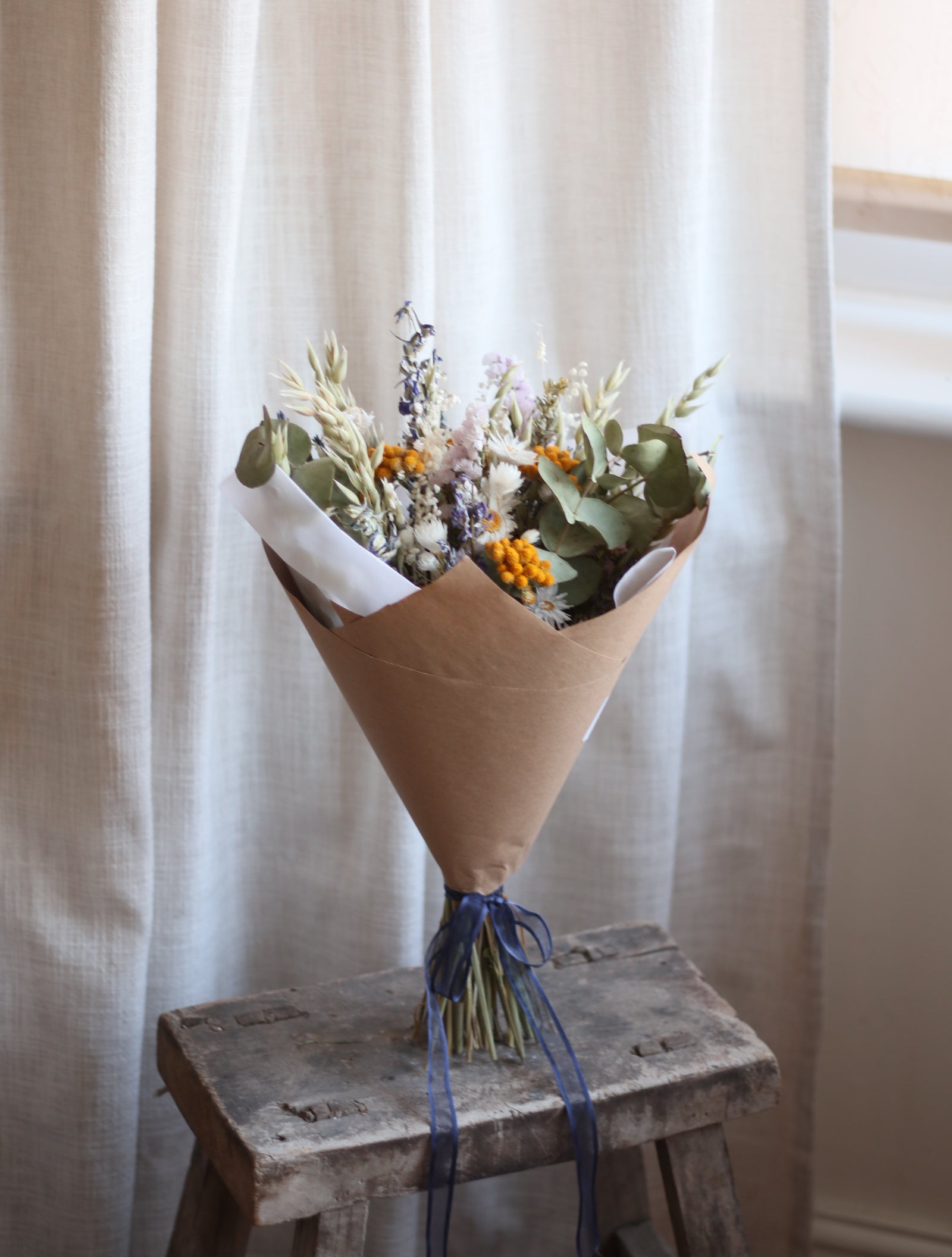 Romily Dried Flower Bouquet