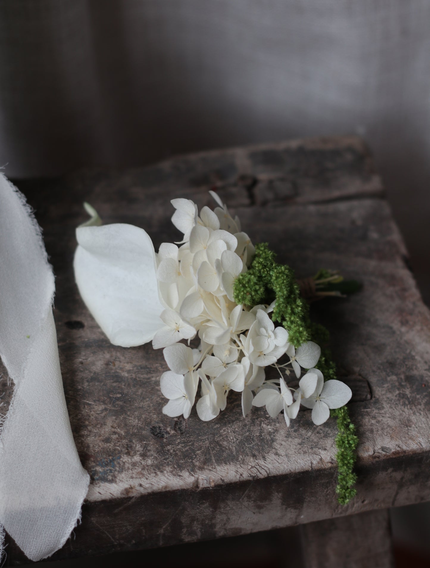Calla | White & Green Artificial Flower Bouquet