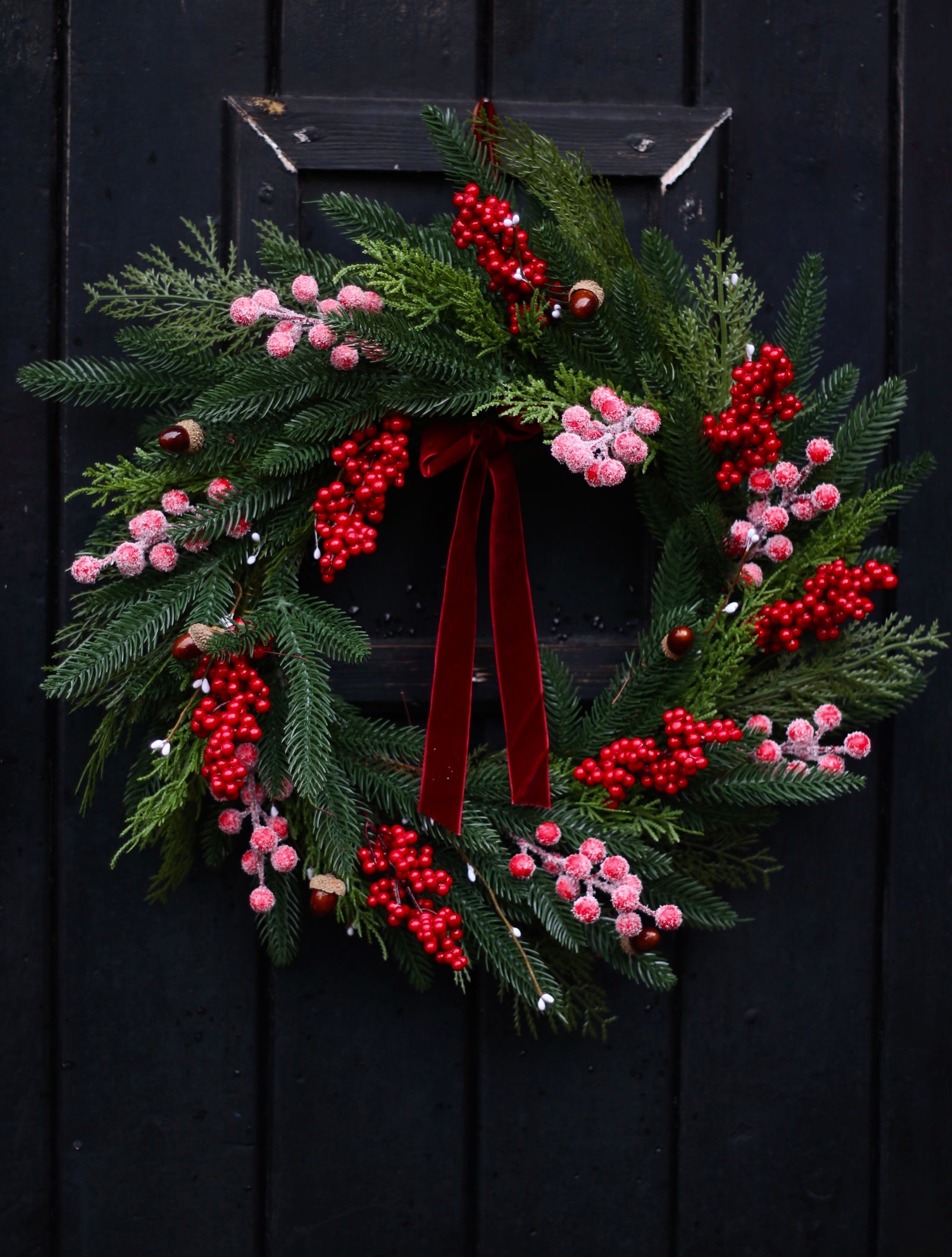Robyn Red Berry Wreath