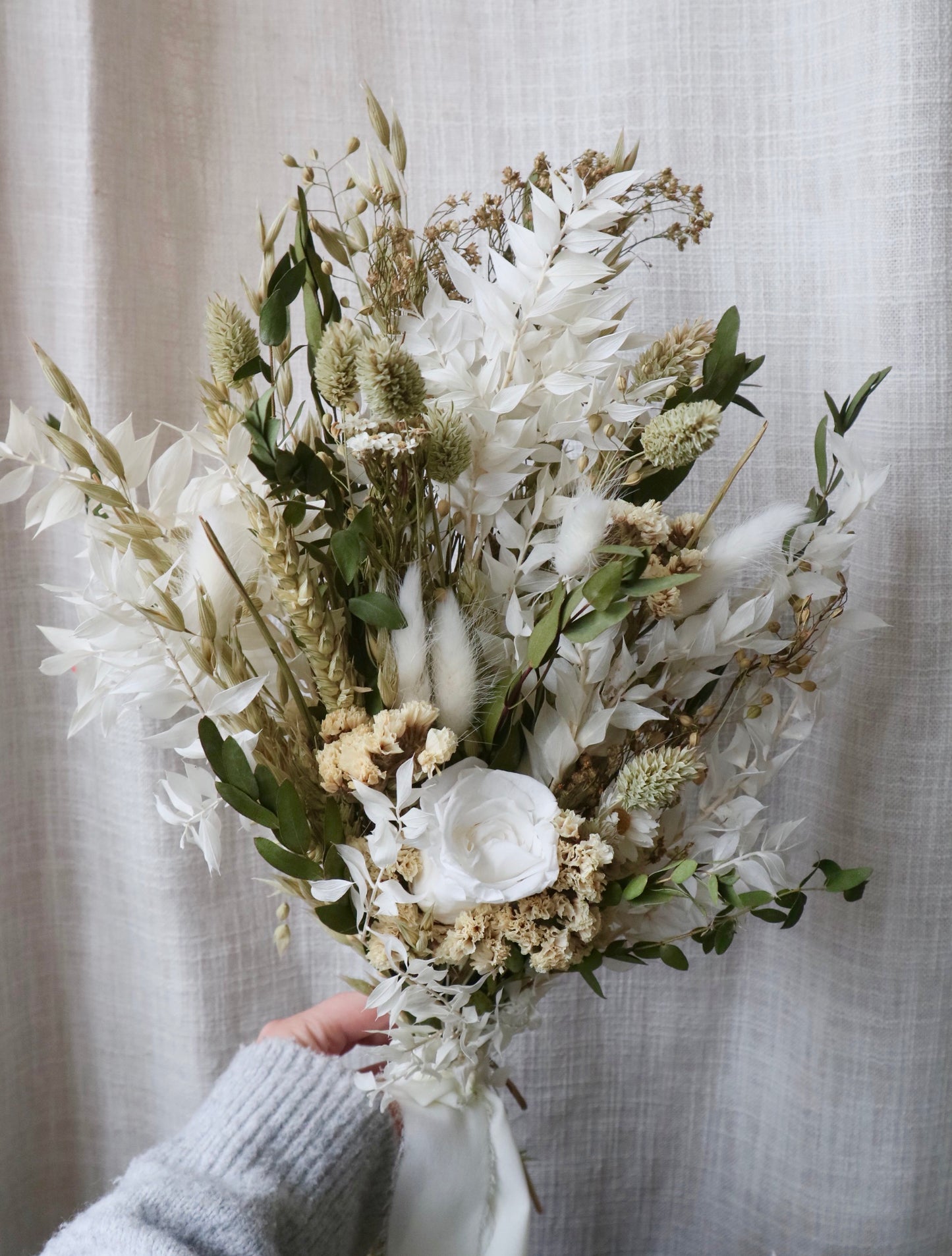 Clove | White & Green Dried Flower Bouquet