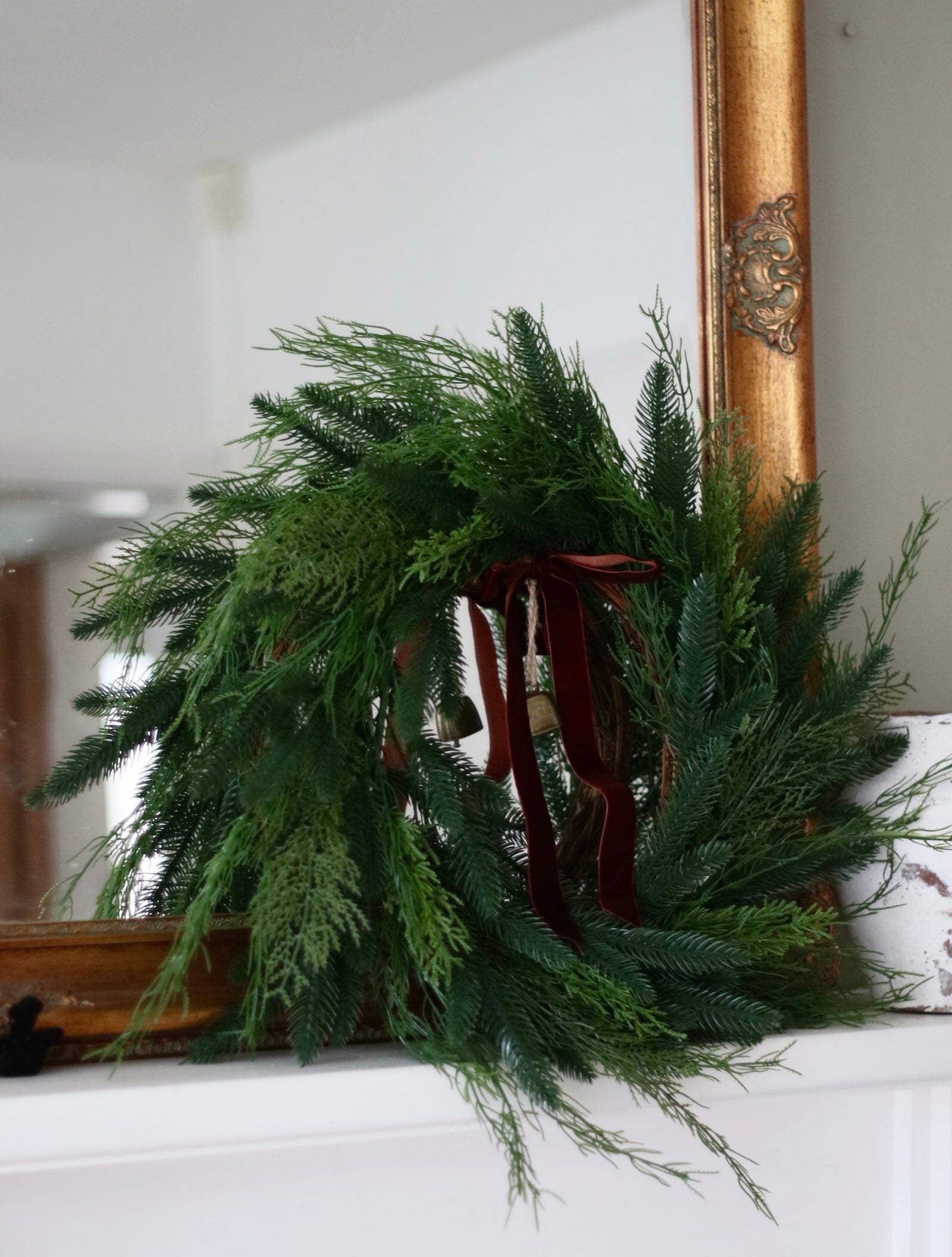 Melody Bell Christmas Wreath