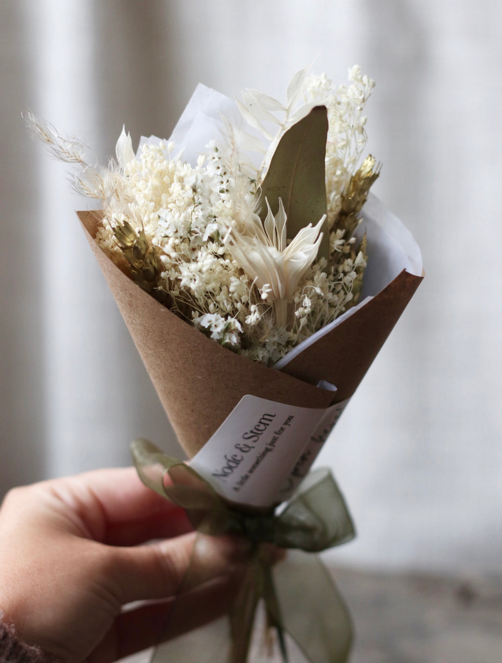 Mini Stella Pampas Christmas Bouquet