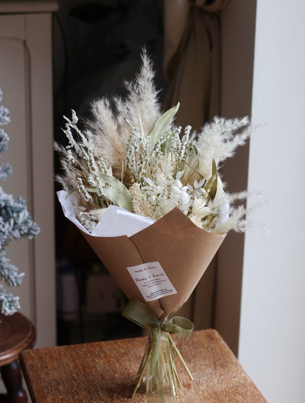 Stella Pampas Christmas Bouquet