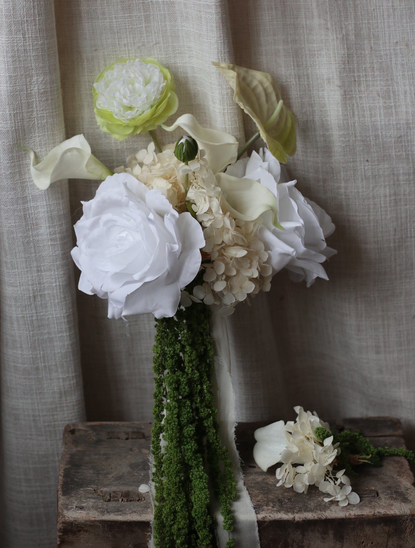 Calla | White & Green Artificial Flower Bouquet