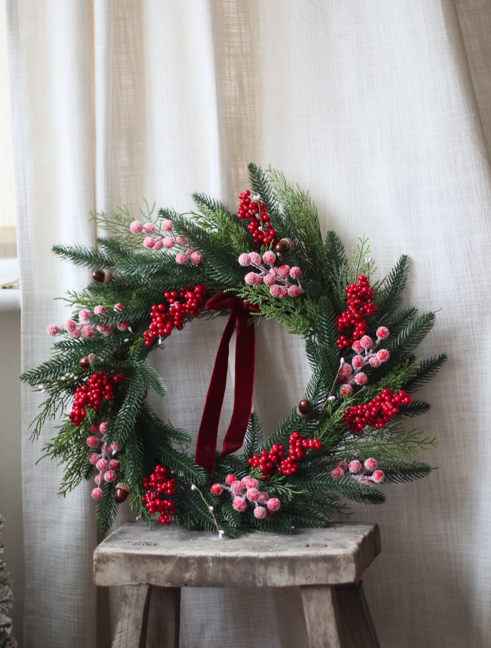 Robyn Red Berry Wreath