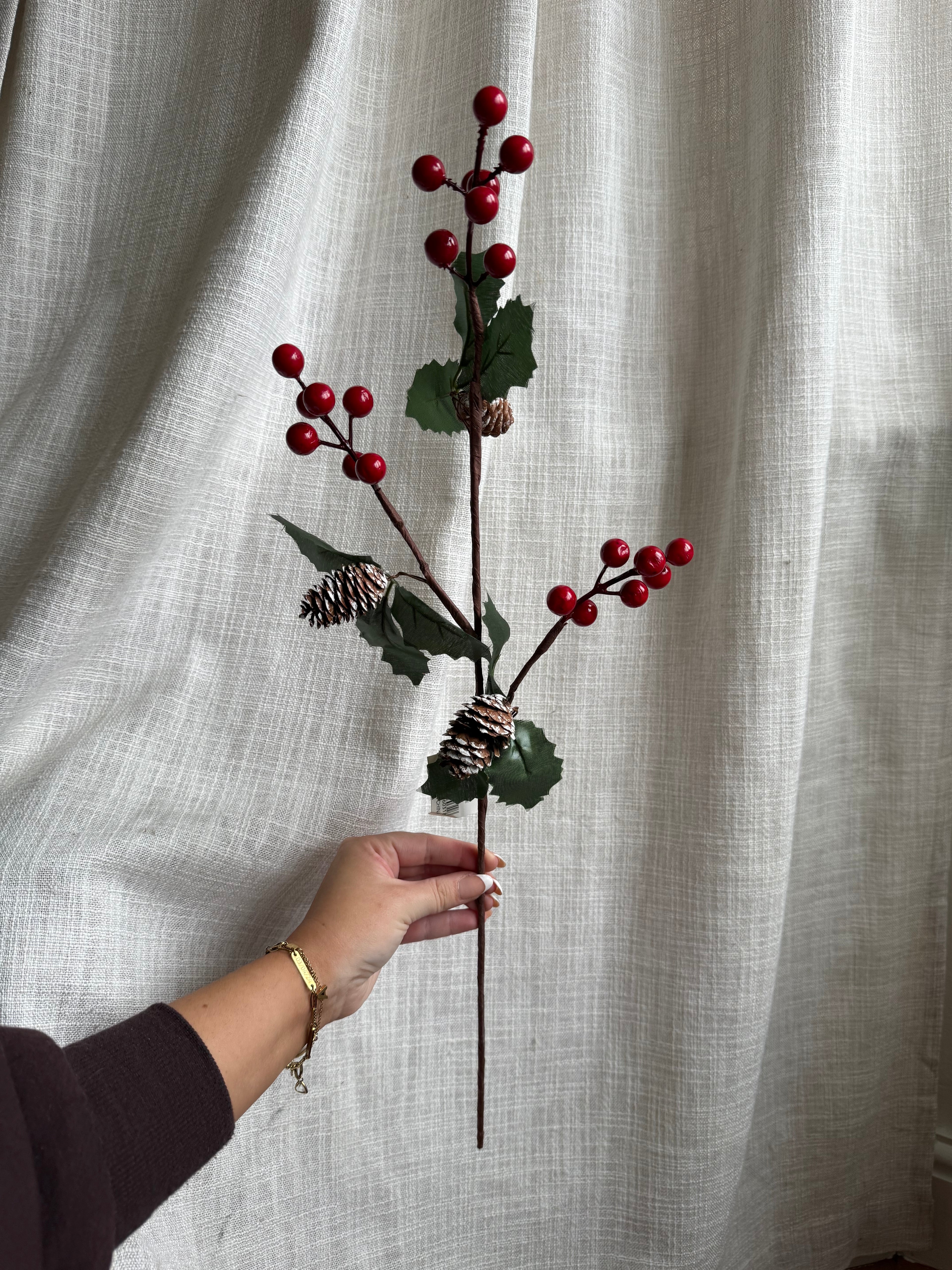 Red Berry & Pine Cone stem