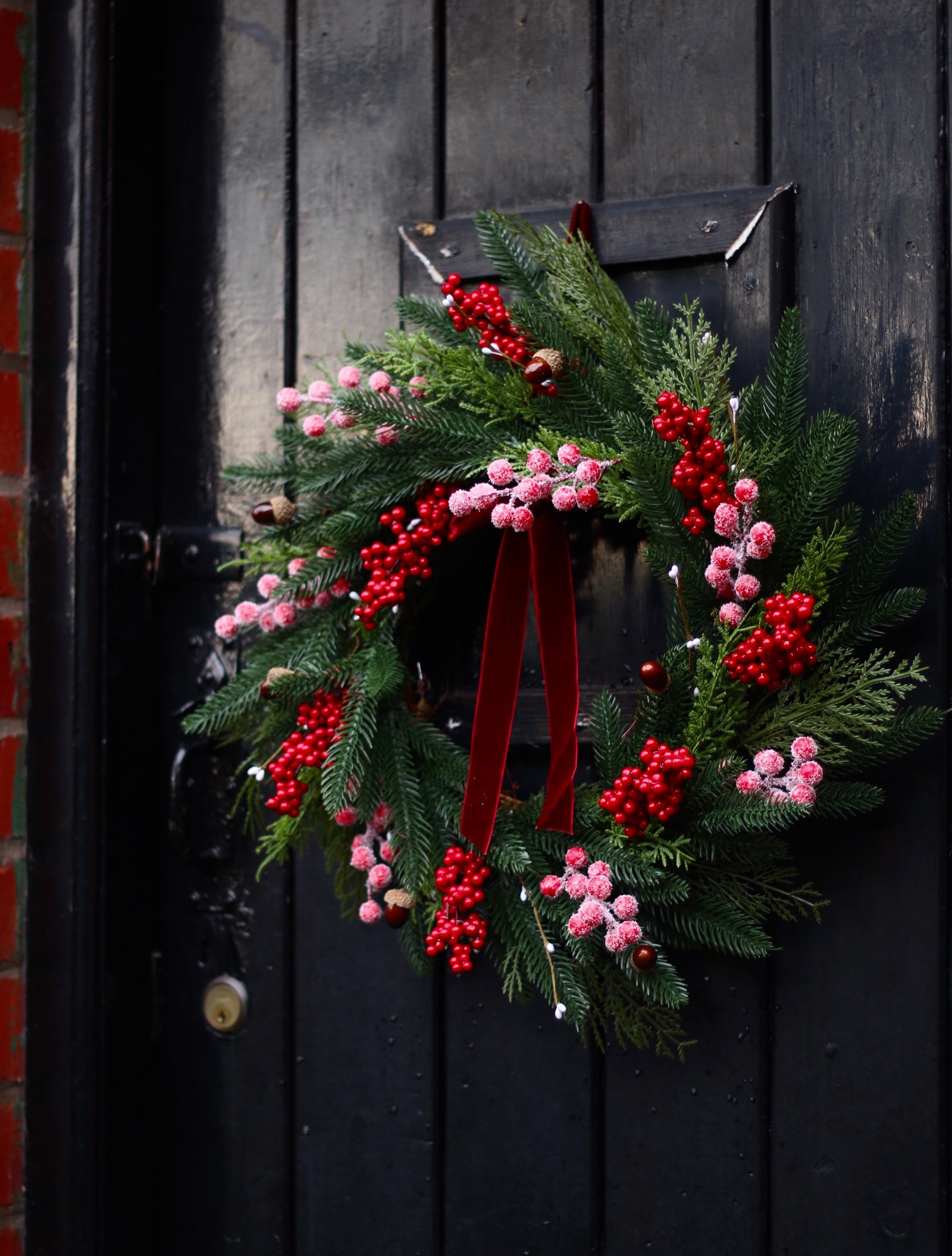 Robyn Red Berry Wreath