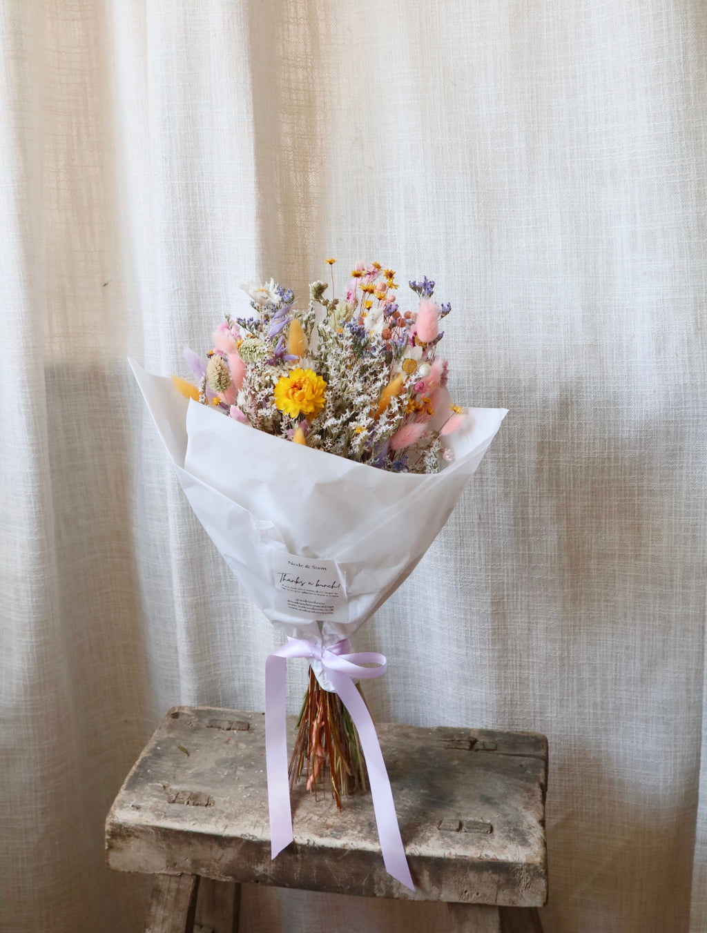 Lila Pastel Dried Flower Bouquet