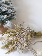 Eira | Christmas Dried Flower Arrangement