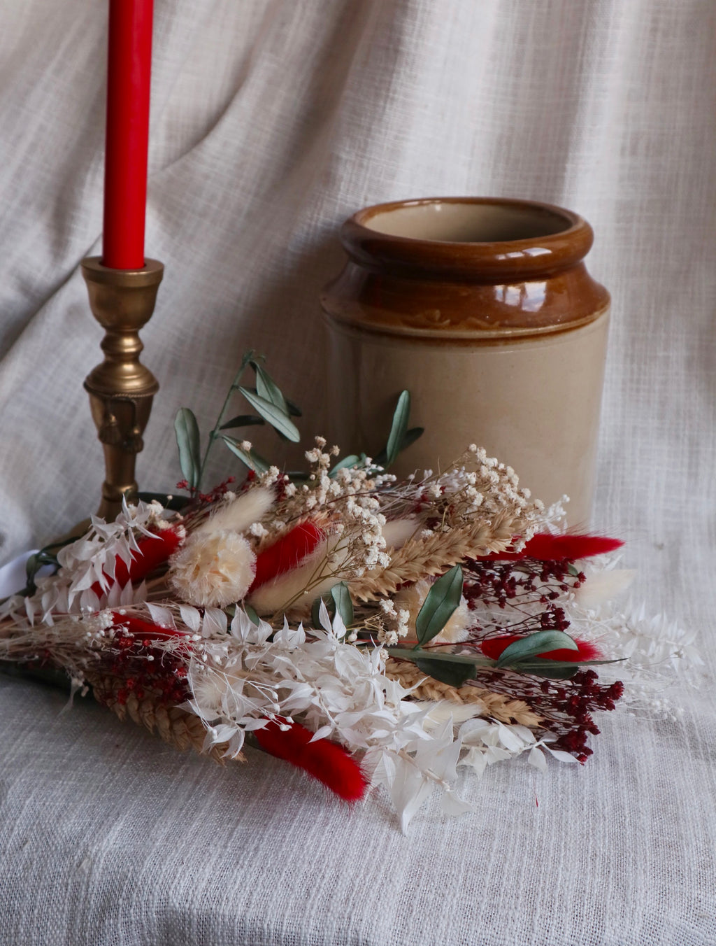 Neve | Christmas Dried Flower Arrangement