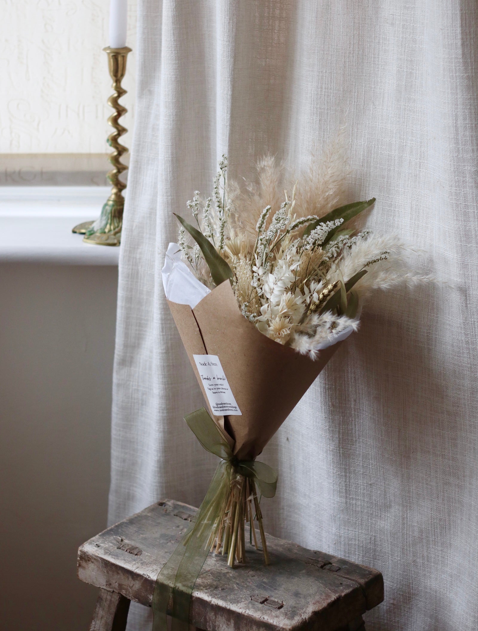 Stella Pampas Christmas Bouquet