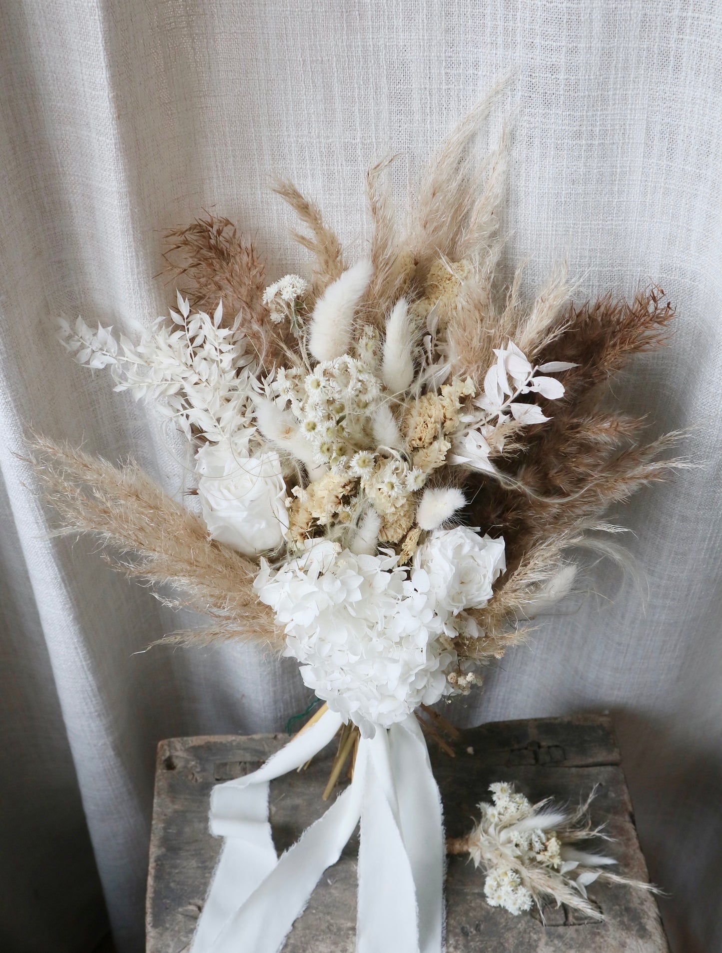 Bonnie | Neutral Luxury Dried Flower Bouquet