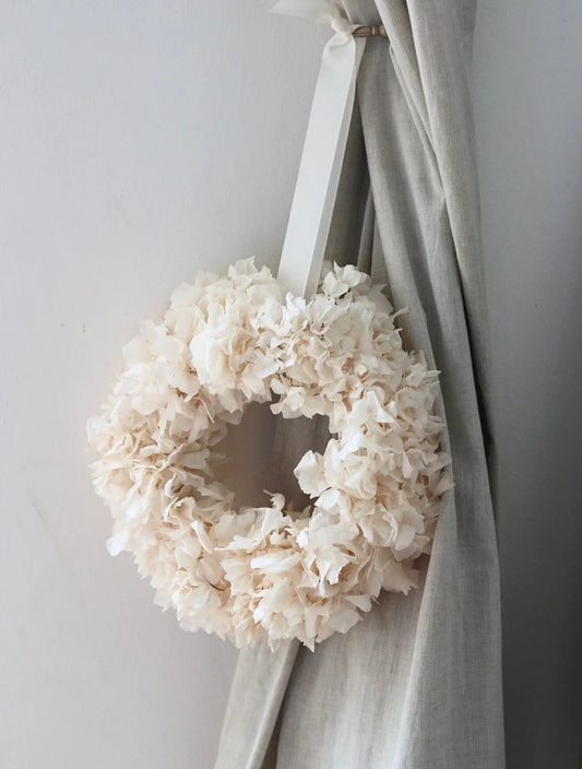 Heidi | Dried Hydrangea Dried Flower INDOOR Wreath