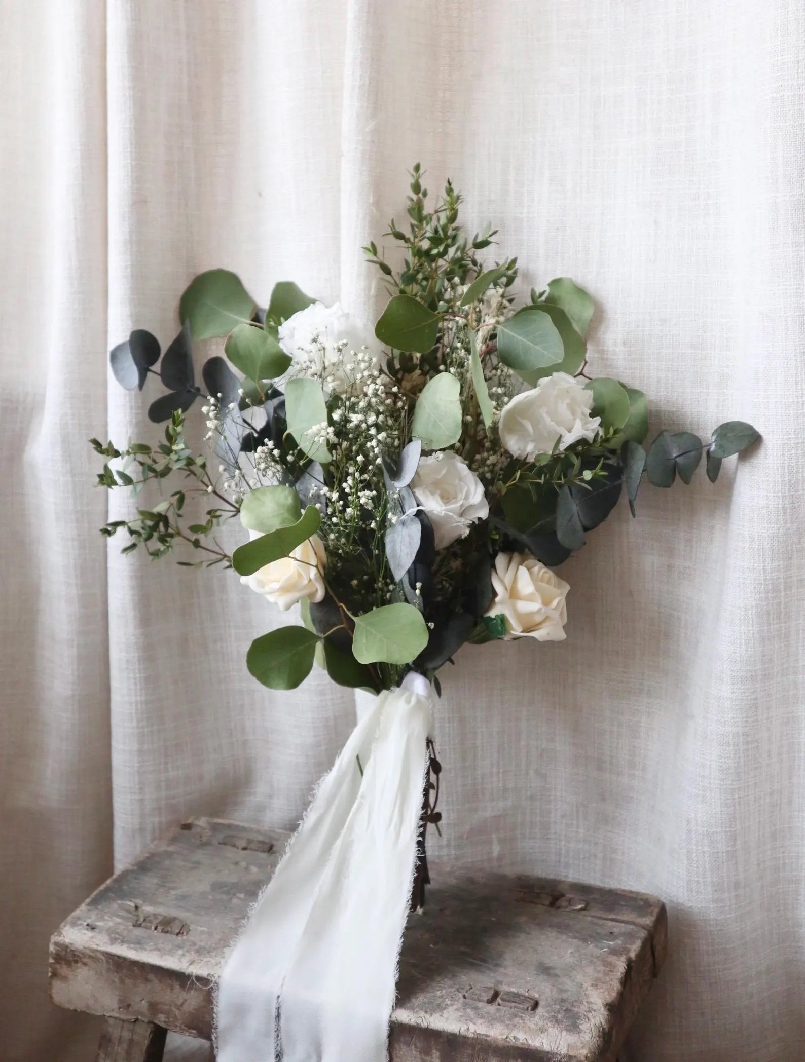 Lumi | White & Green Bridal Bouquet