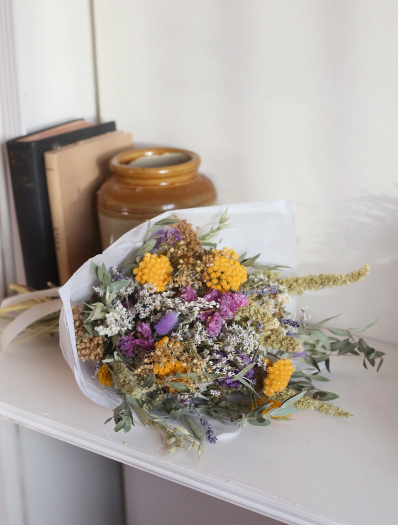 Birdie | Spring Dried Flower Bouquet