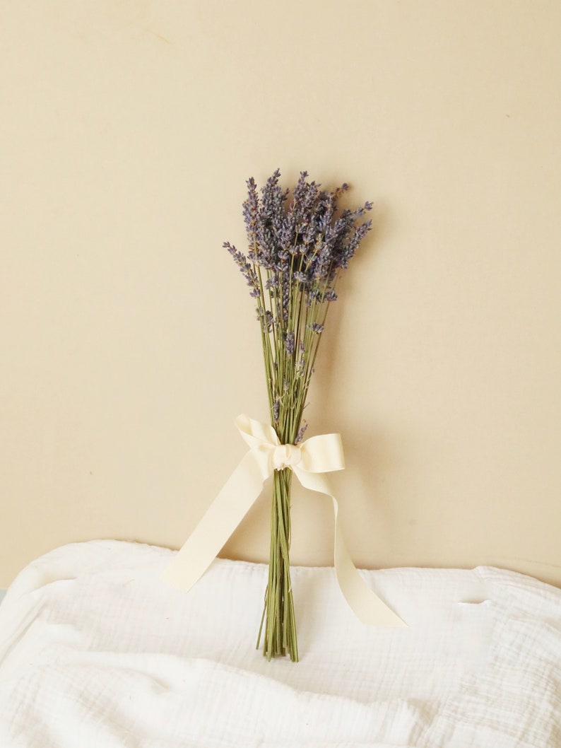 Naturally Dried Lavender Bunch for Aromatherapy & Home Decor